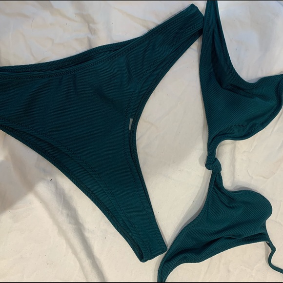 Zaful ribbed bikini never worn!!! - Picture 2 of 4